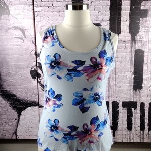 ❤️6 items for $25 sale!!❤️  Rue 21 Floral Tank EUC
